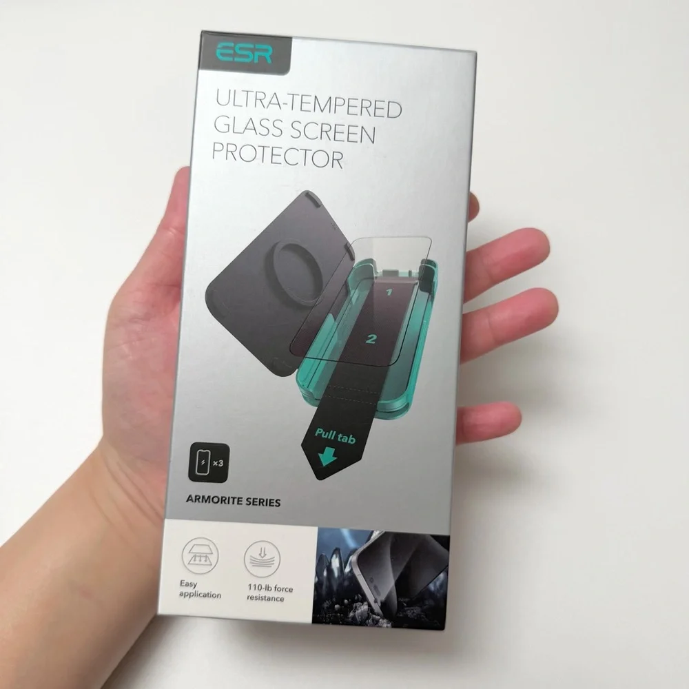 ESR UltraTempered GlassScreenProtector (!two left!) +ESR iPhone 16 pro max case